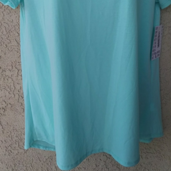 LuLaroe mint green classic T blouse NWT - Picture 3 of 8